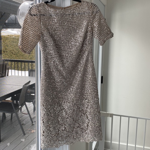 Never worn cocktail dress - Picture 2 of 2